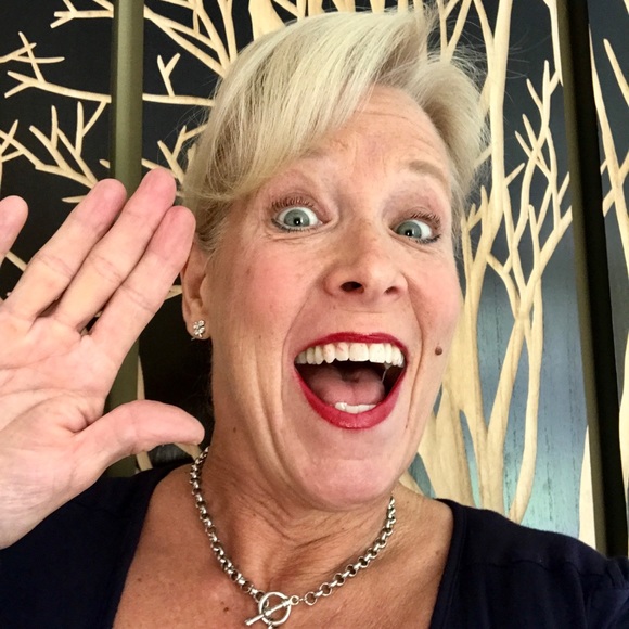 Meet your Posher, June - Picture 2 of 2